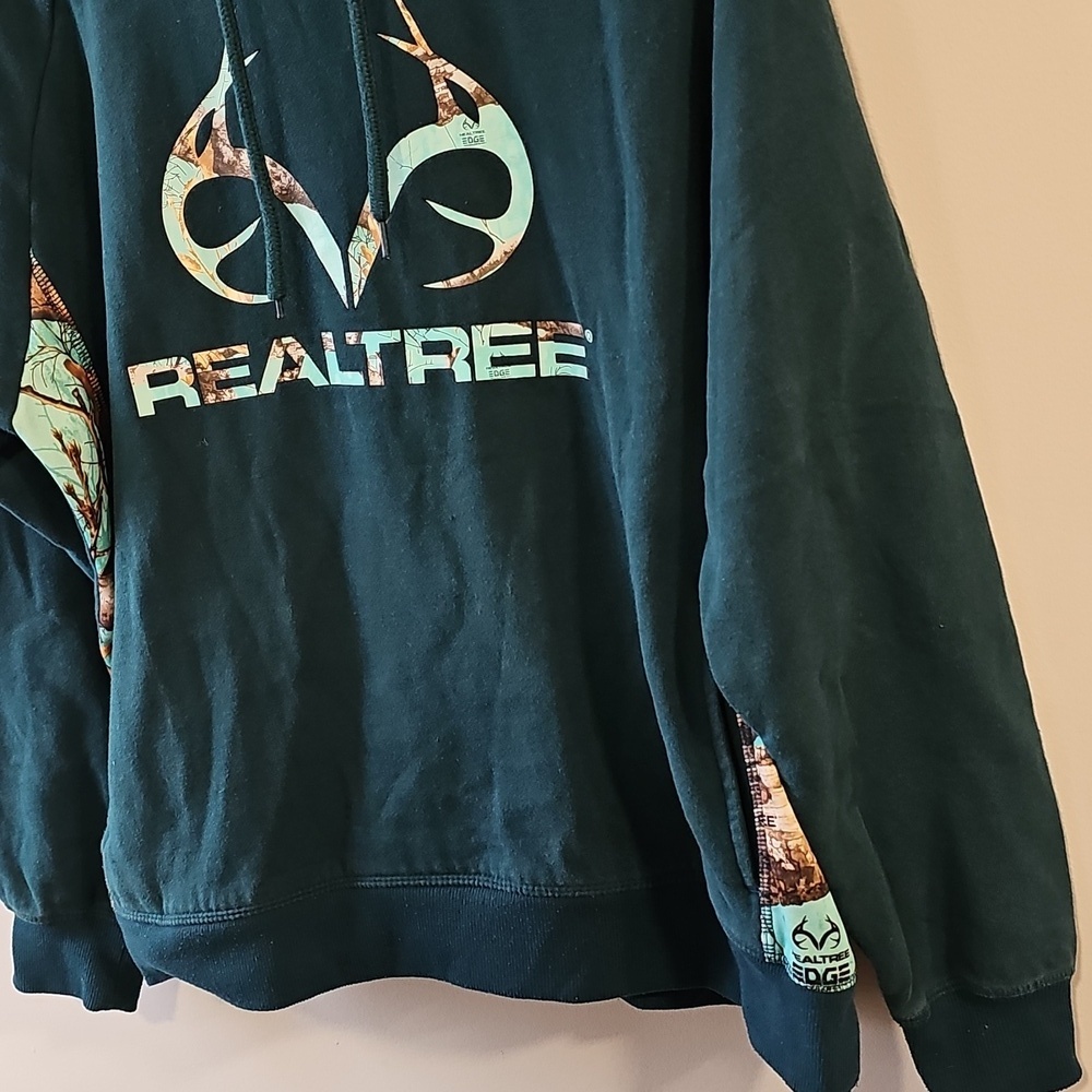 Realtree MediumTeal and Camo Logo Pullover Hoodie - Picture 3 of 6